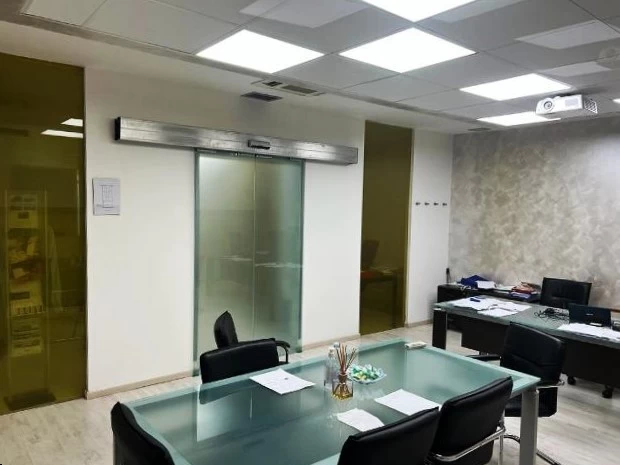 LALLIO (BERGAMO)  UFFICIO CON MAGAZZINO IN VENDITA
