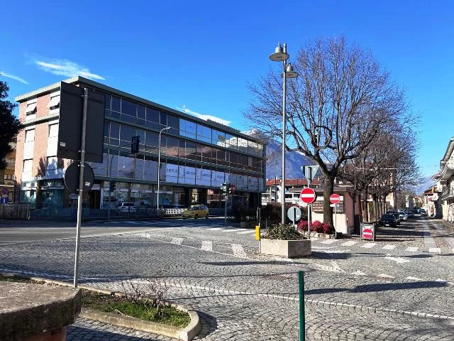 MONTALTO DORA (TORINO) UFFICIO IN VENDITA